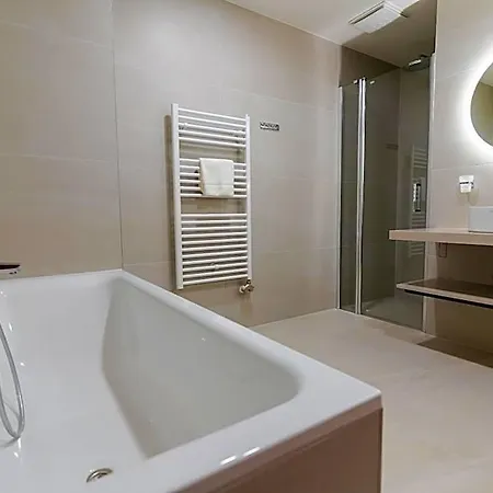 & Wellness Fitak**** Hotel 4*